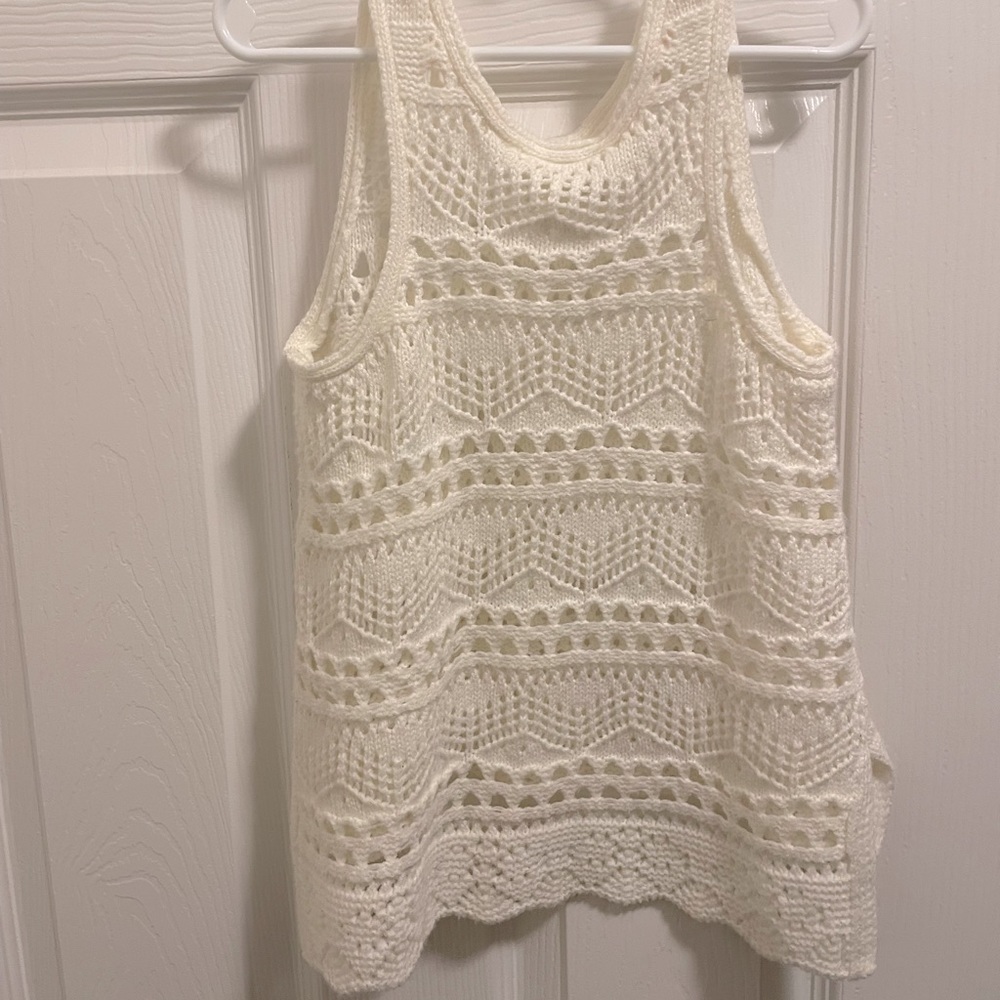 Poof girl white knitted tank top New conditionWOT